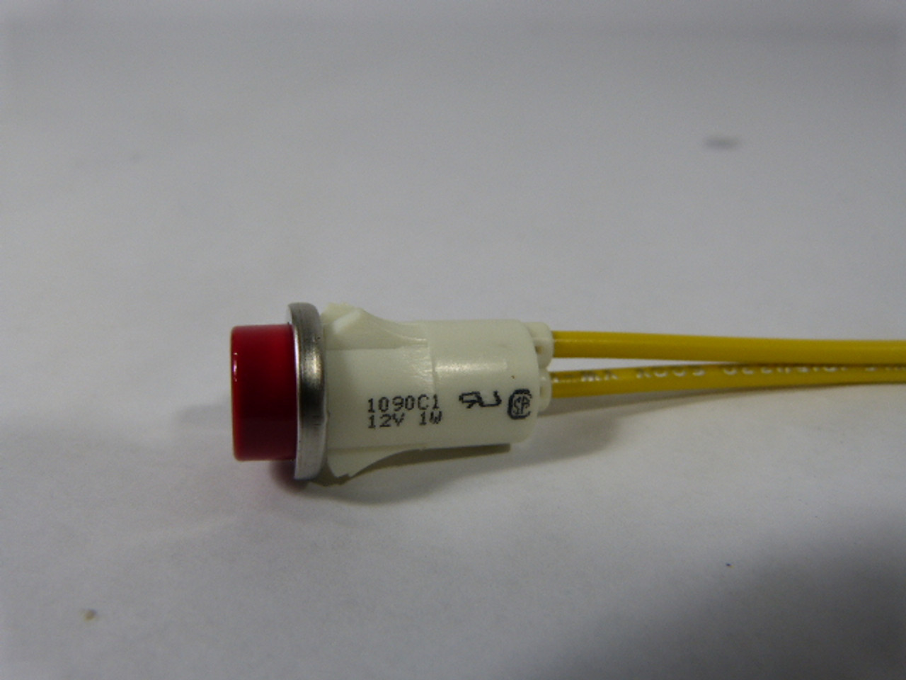 Chicago Miniature 1090C1-12V Incandescent Indicator Bulb 12V Red ! NEW NO PKG !