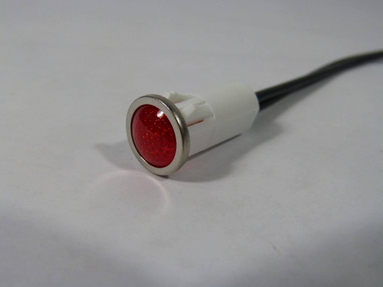 Chicago Miniature 1030D1 Indicator Bulb 125VAC ! NEW NO PKG !