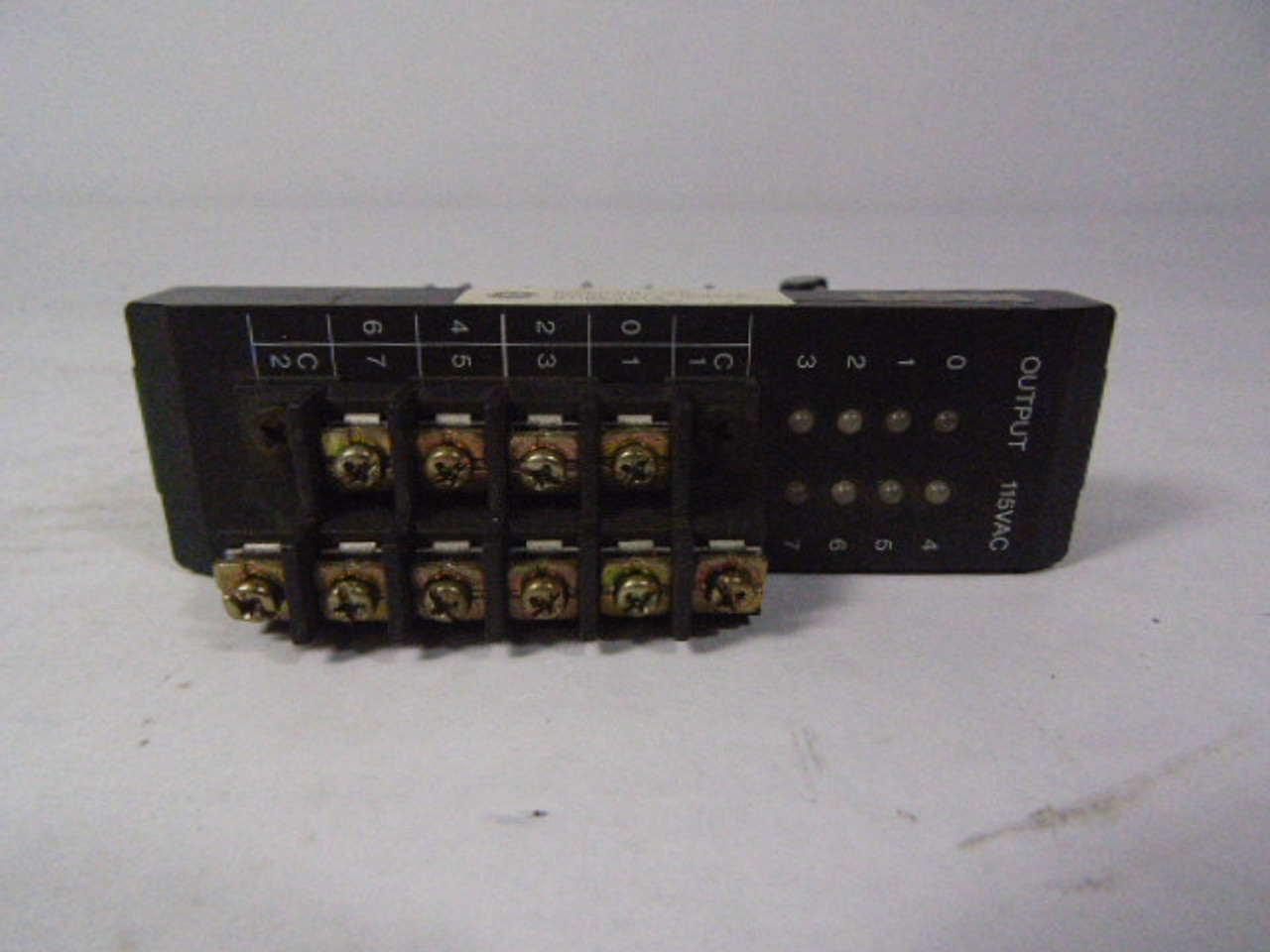 GE Fanuc IC610MDL175A Output Module 115 / 230 Vac ! AS IS !
