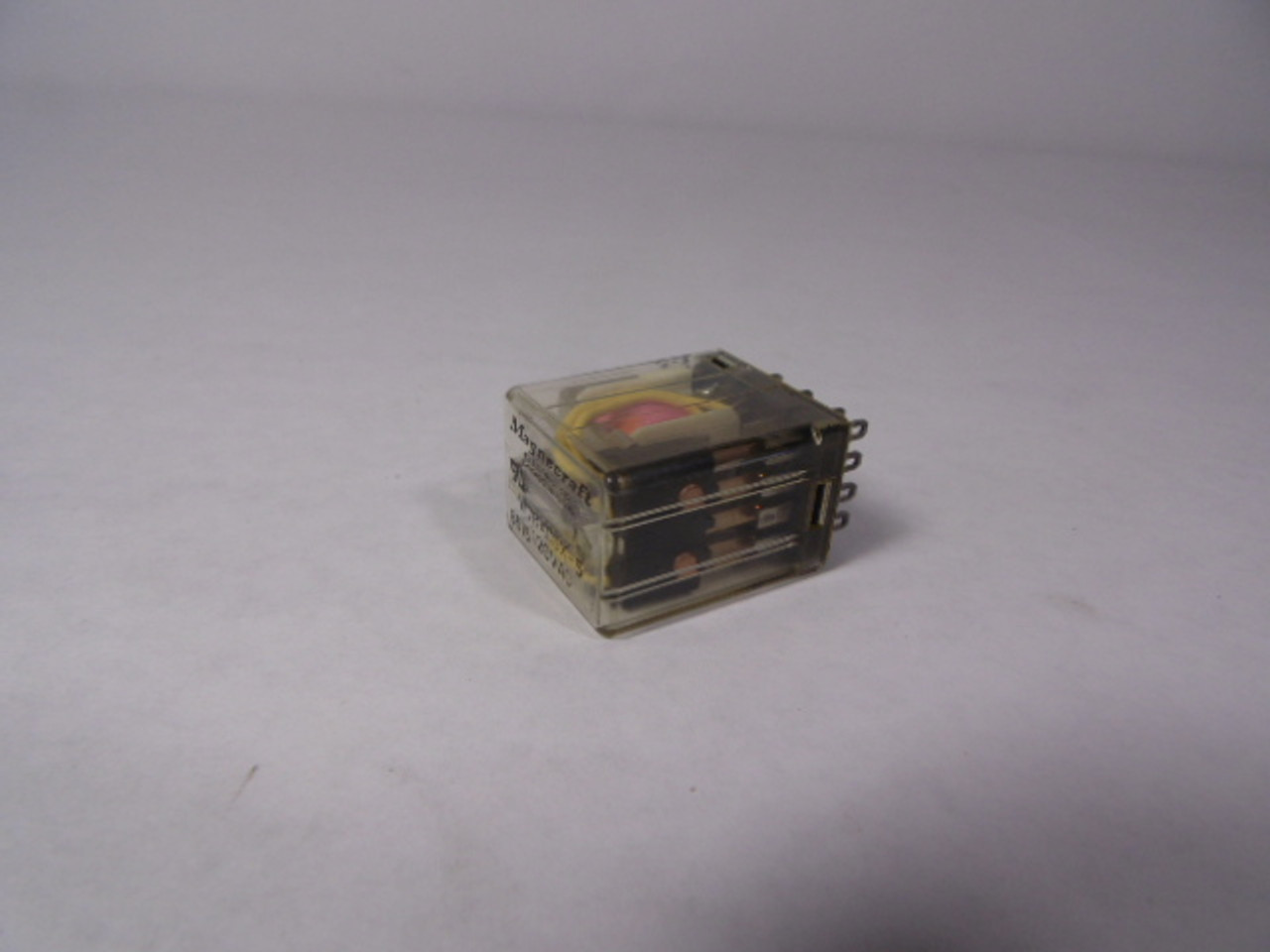 Magnecraft W78ACSX-5 Plug-In Relay 3amp 120VAC USED