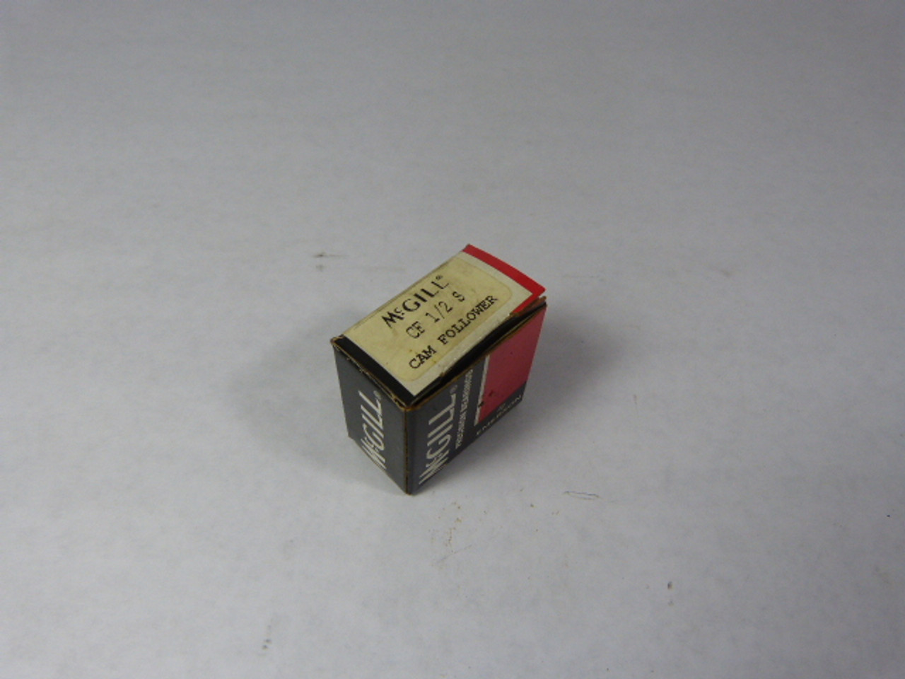 Mcgill CF-1/2-S Cam Follower Bearing 1/2" ! NEW !