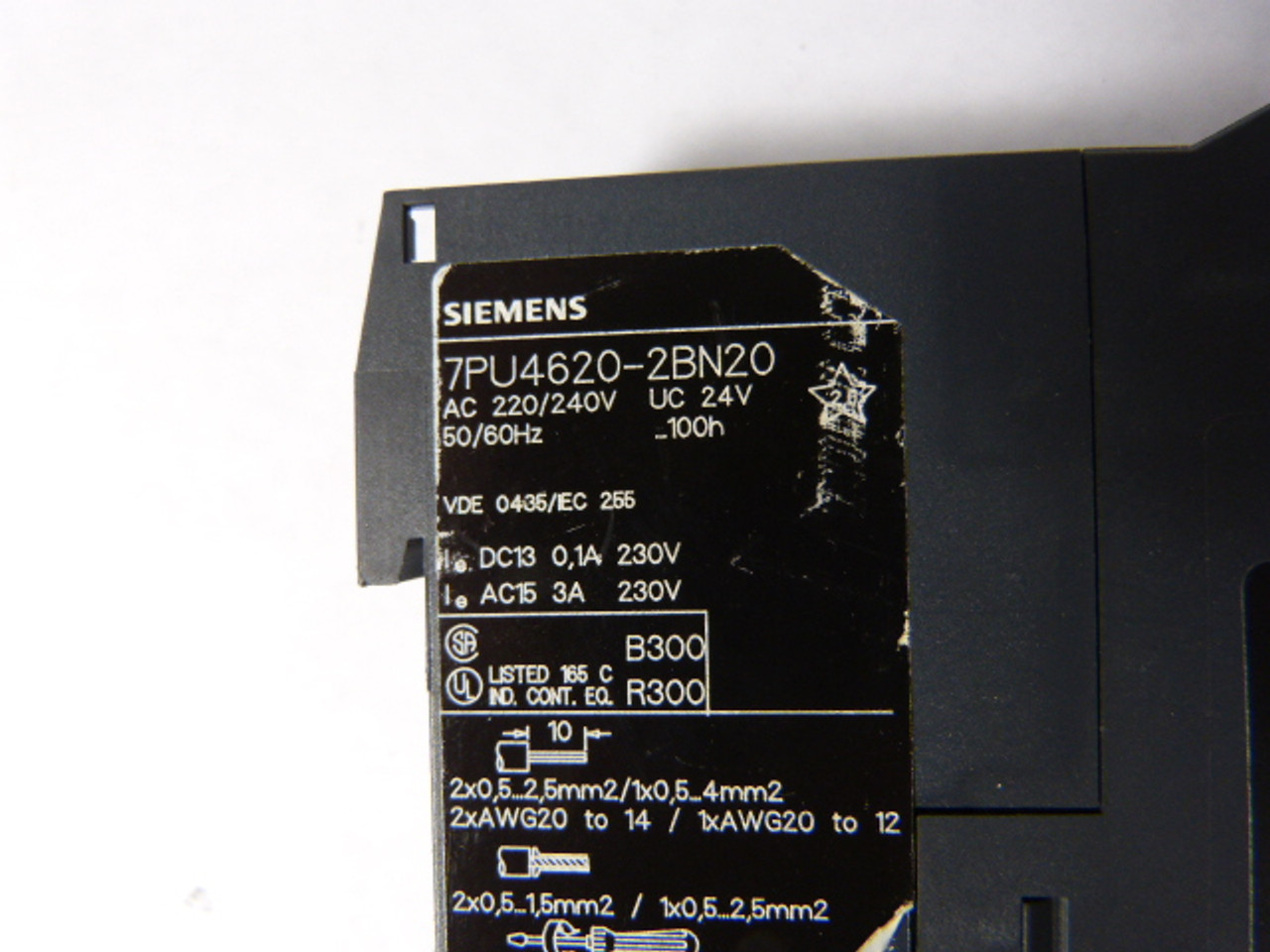 Siemens 7PU4620-2BN20 Time Delay Relay 0.5S-100hr 220-240V USED