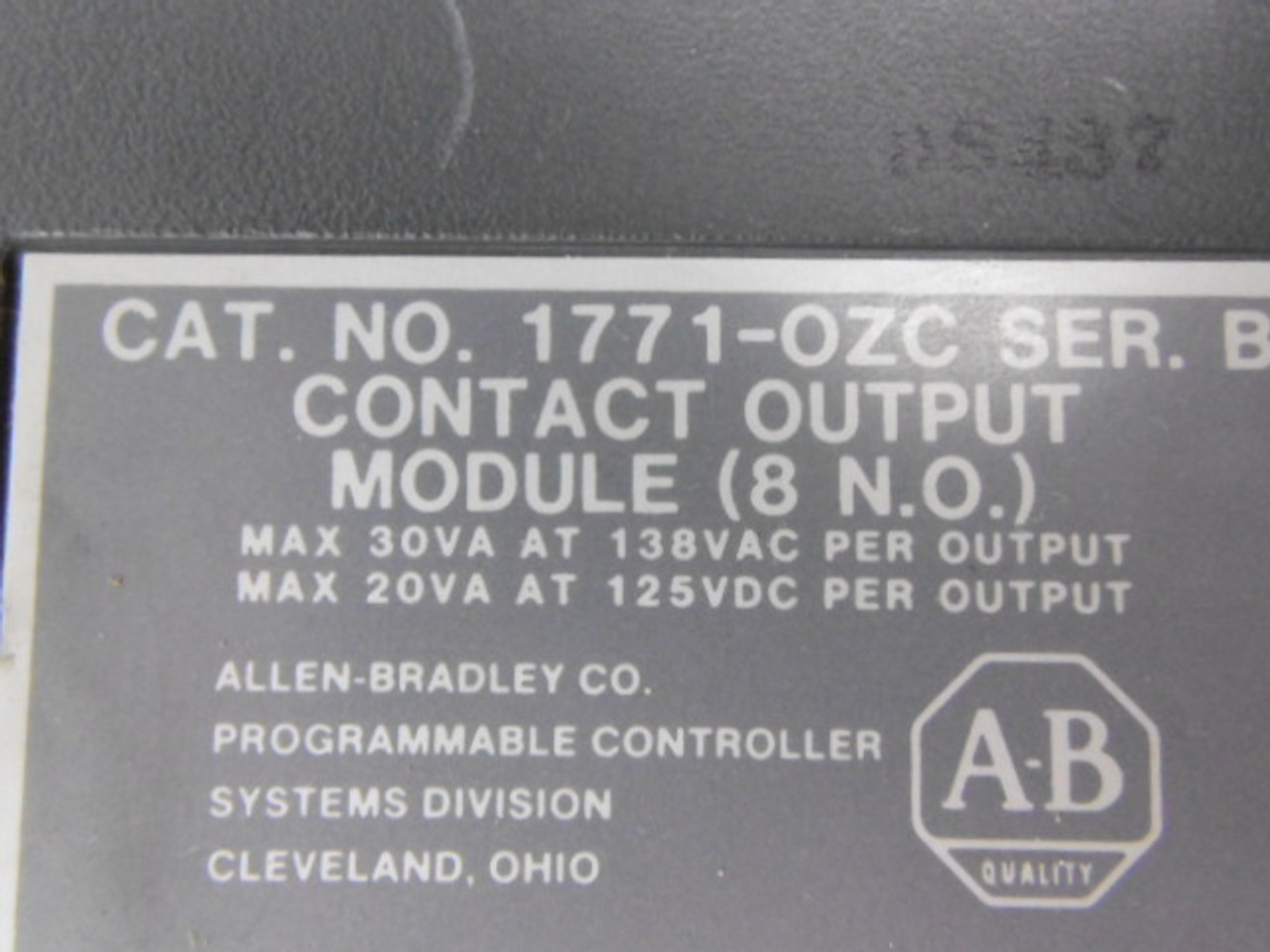 Allen-Bradley 1771-OZC Module Output Series B USED