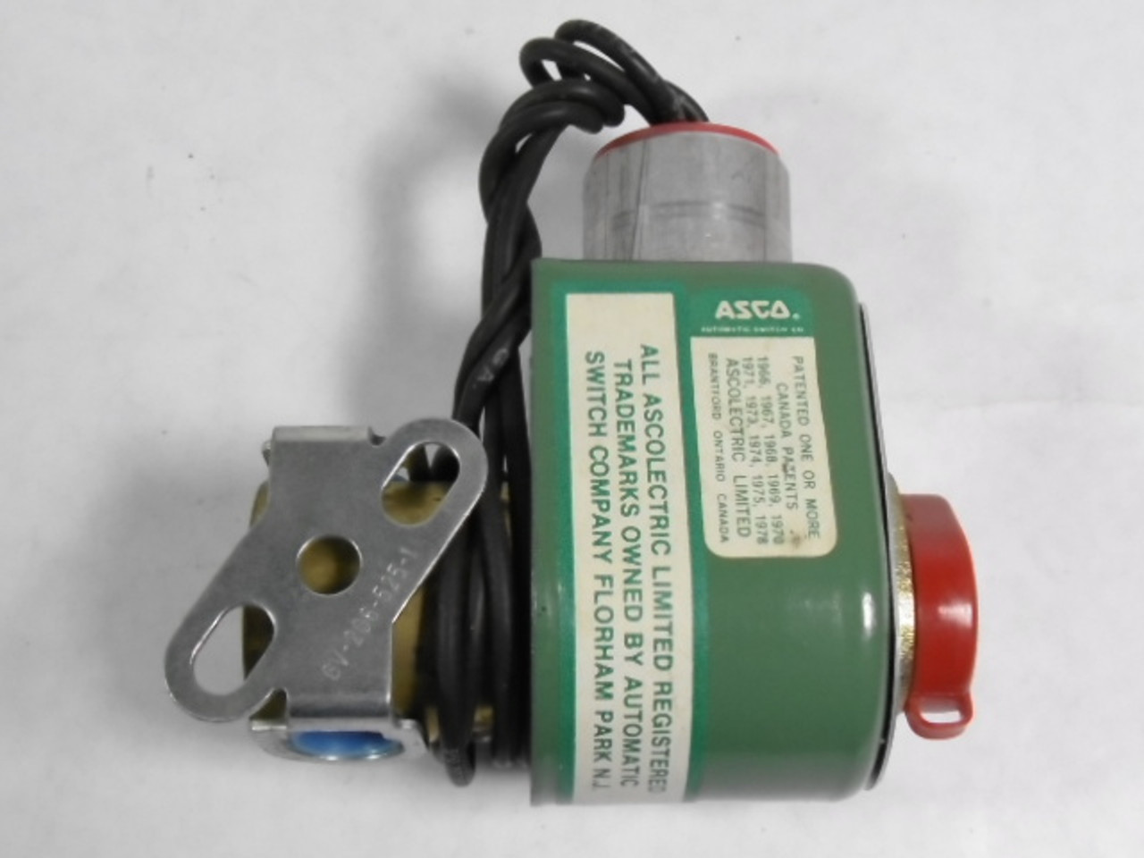 Asco T8262A260 Solenoid Valve 120V 60Hz 10.5W USED