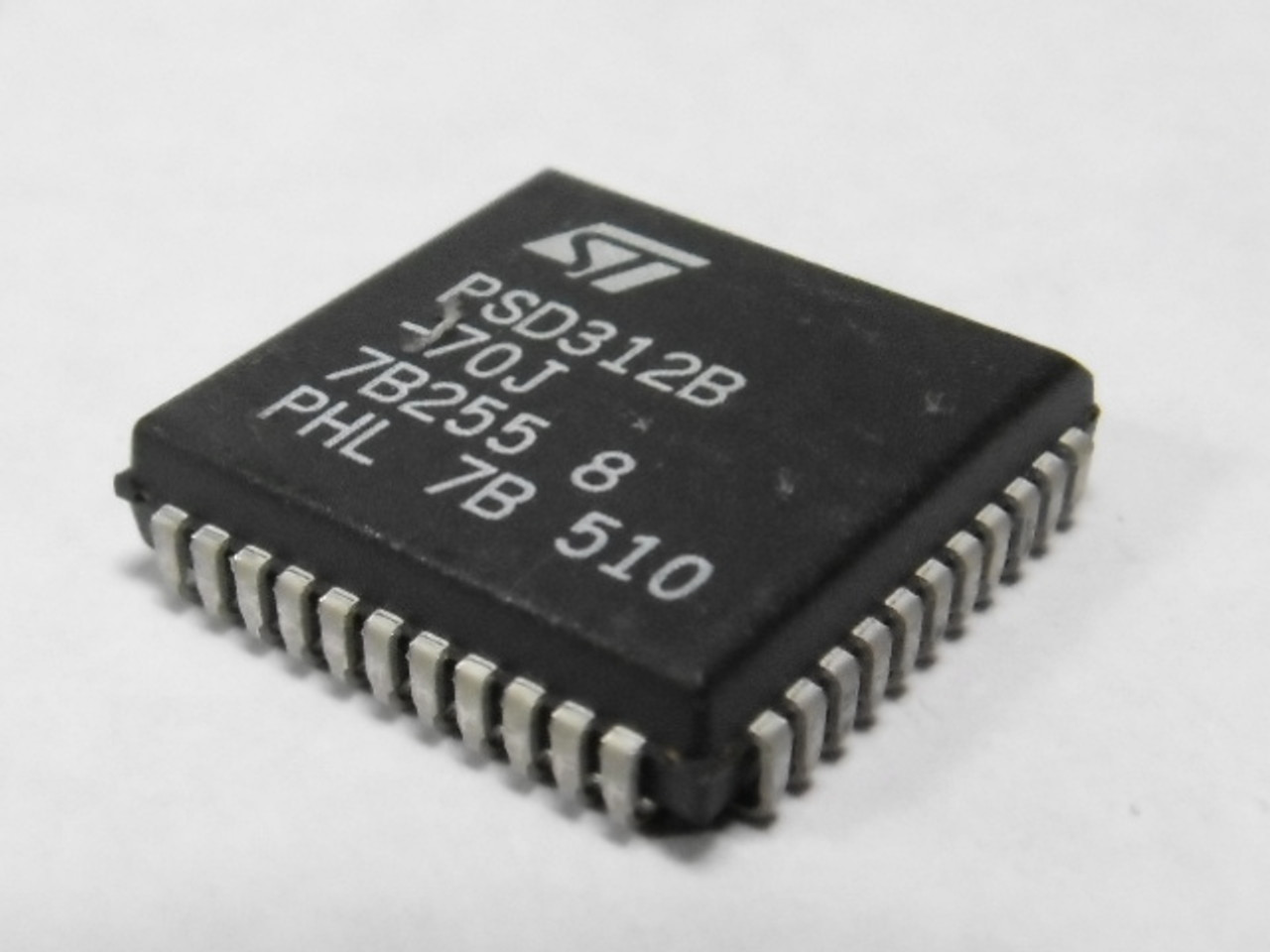 ST Microelectronics PDS312B-70J Simple Programmable Logic Device USED
