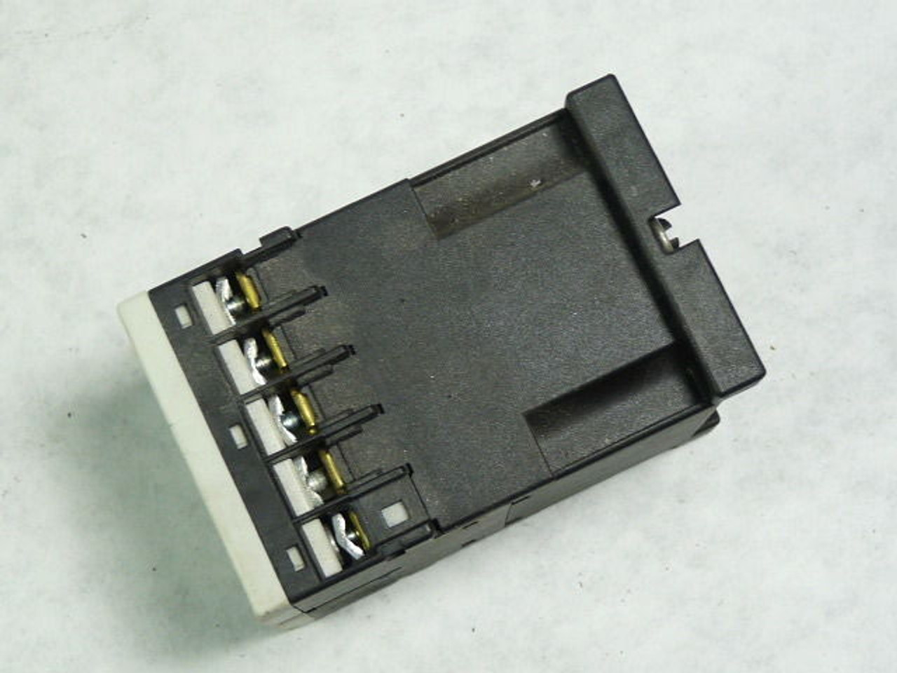 Siemens 3RT1015-1BB41 Non-Reversing Contactor 3-Pole 7A 24VDC s00 USED