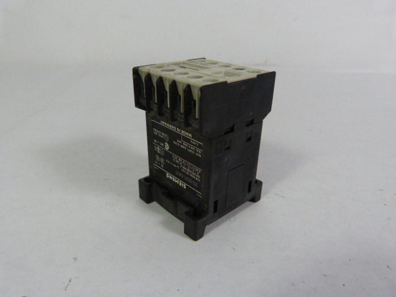 Siemens 3TH2031-OAJ1 Contactor Relay 4Pole 115V 3NO 1NC USED