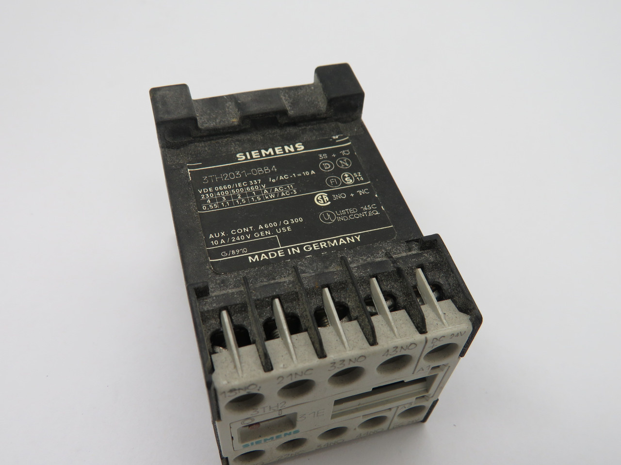 Siemens 3TH2031-0BB4 Control Relay 10Amp 4Pole 240V USED