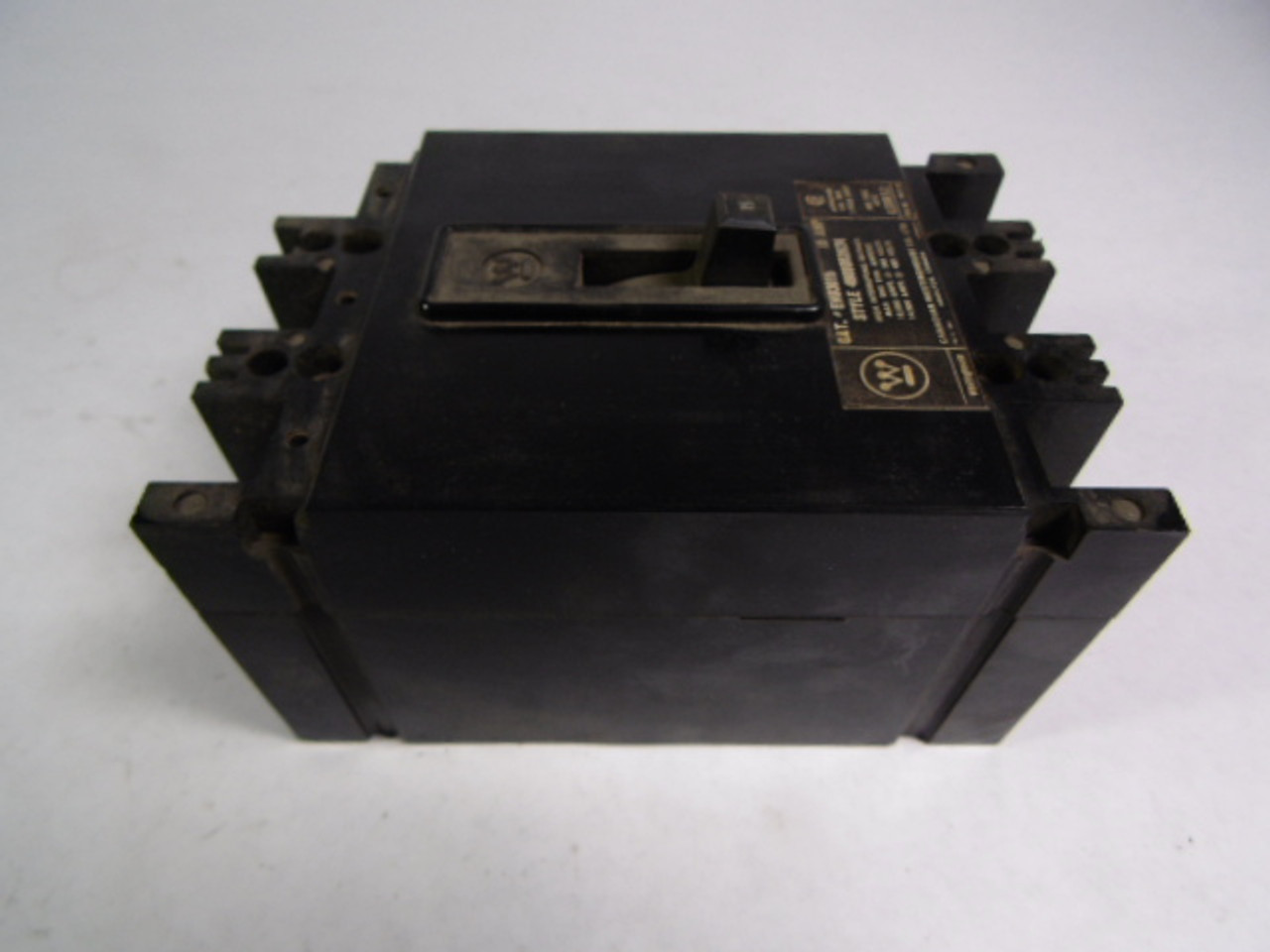 Westinghouse EHB3015 Circuit Breaker 3-Pole 15A 480V AC USED