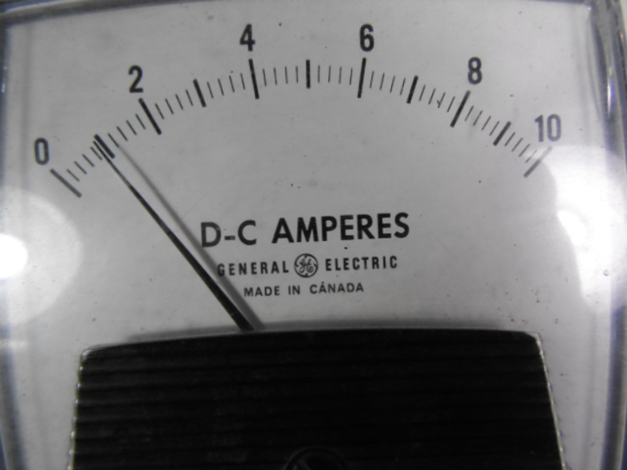 General Electric L550-MTMT Panel Meter 0-10 D-C Amperes USED