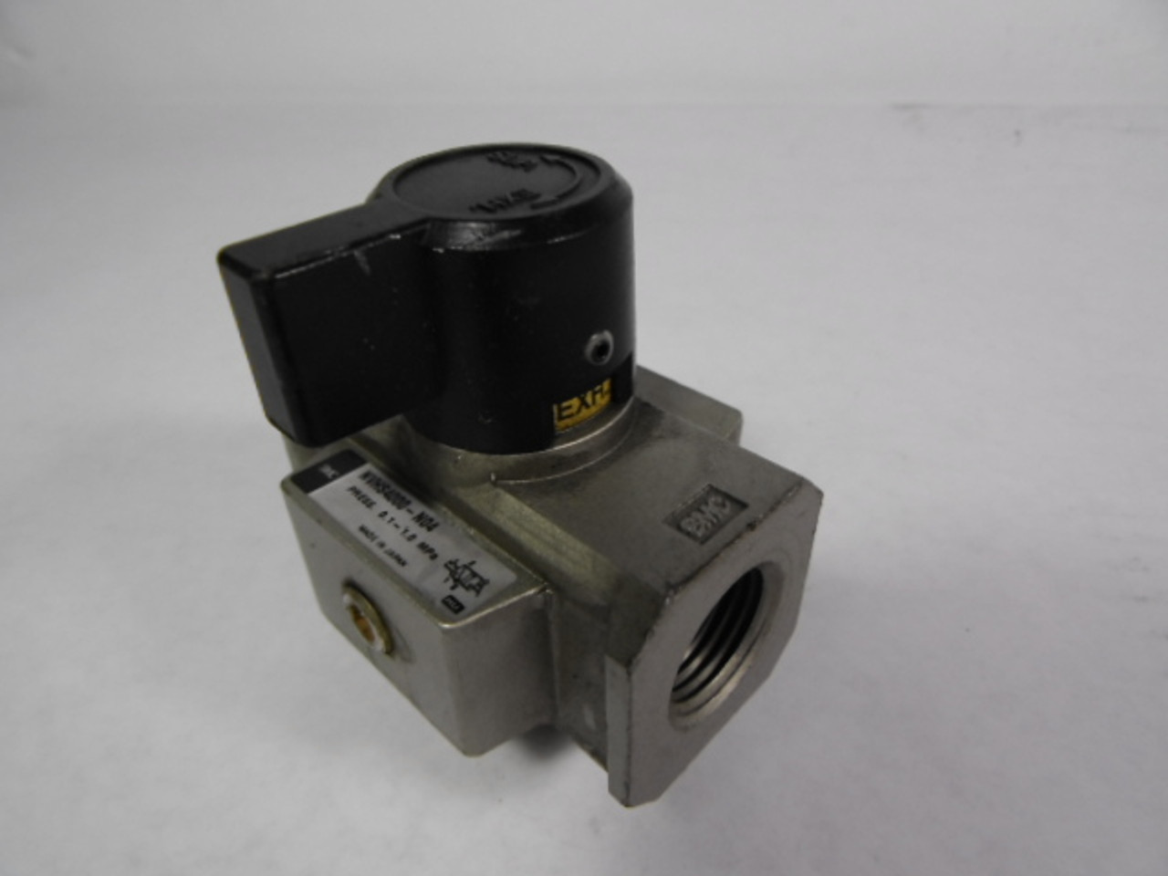 SMC NVHS4000-N04 Pneumatic Lock-Out Valve 0.1-1MPA USED