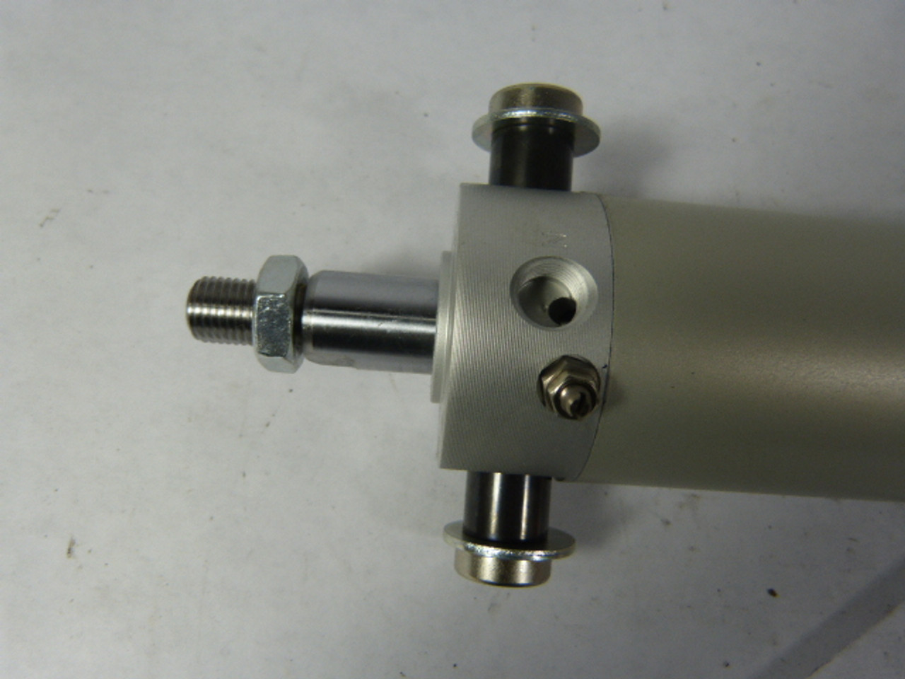 SMC NCDGUA40-0500 Pneumatic Cylinder 1 1/2" Bore W/ Auto-SW ! NOP !