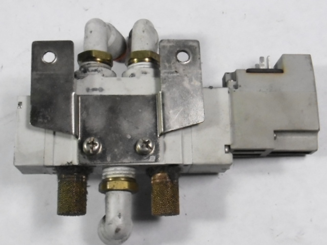 SMC SY7120-5YO-02N Solenoid Valve 1/4" USED