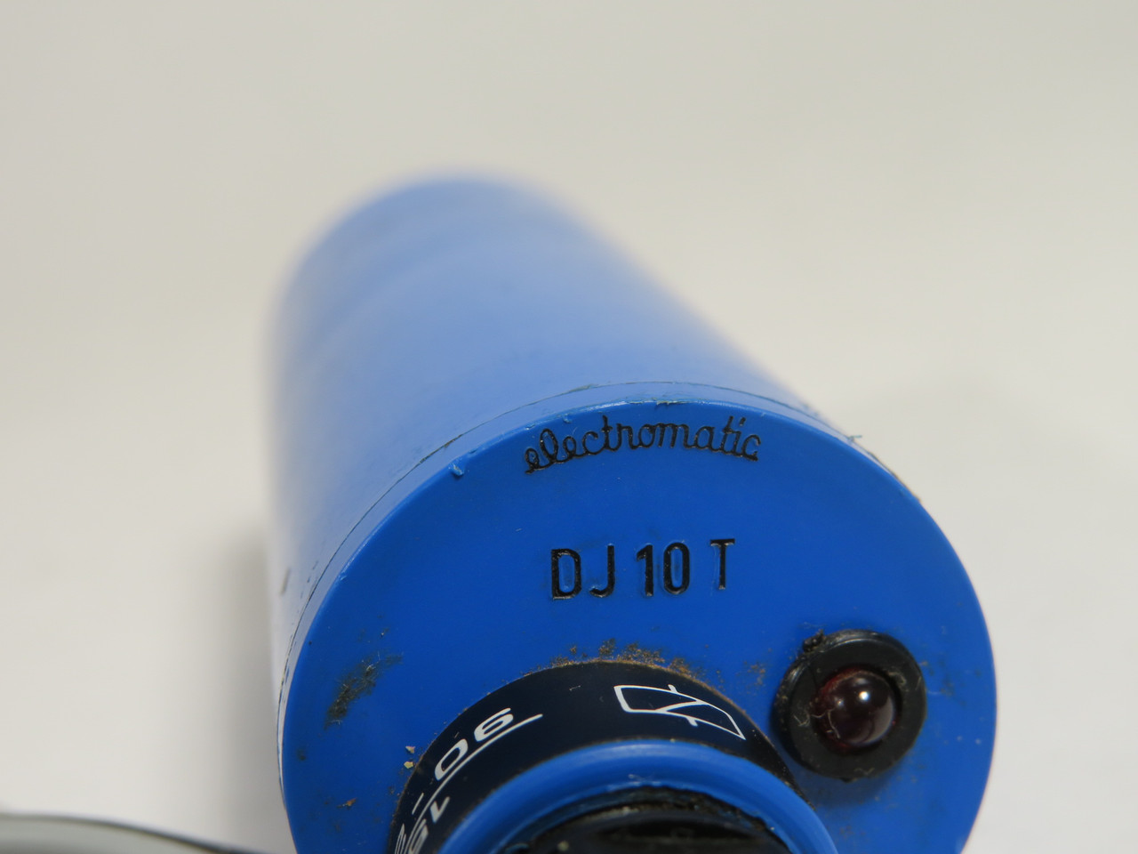 Electromatic DJ10T Proximity Sensor 90-240V 150mA 39" CUT CABLE USED