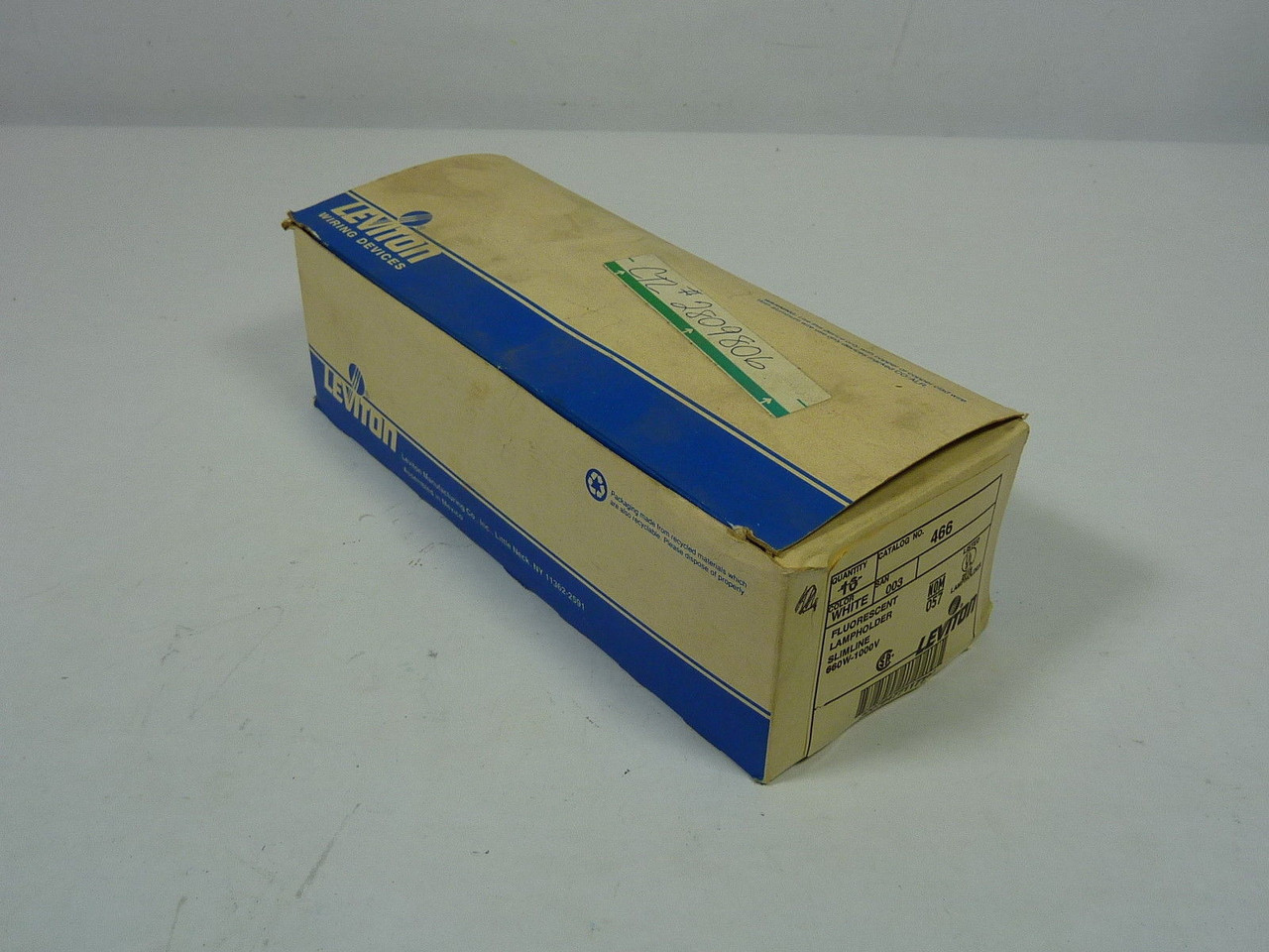 Leviton 466 Fluorescent Lamp Holder 660W 1000V Sold Individually ! NOP !