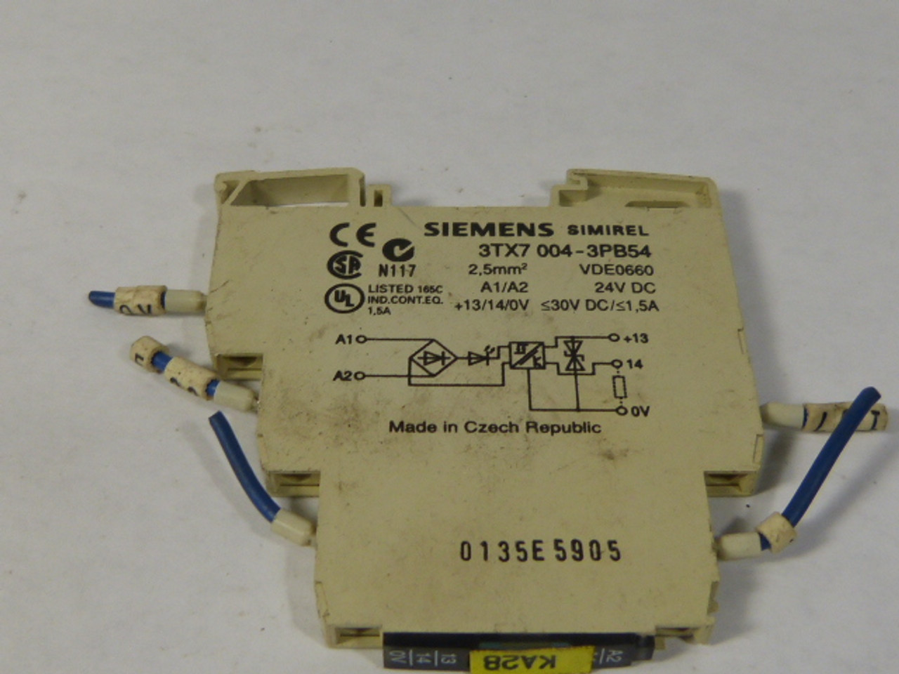 Siemens 3TX7-004-3PB54 Terminal Block USED