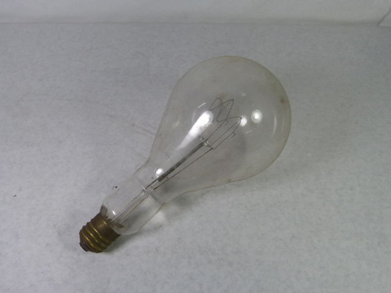Generic PS52 Incandescent Bulb 1000W 250v Sold Individually ! NOP !