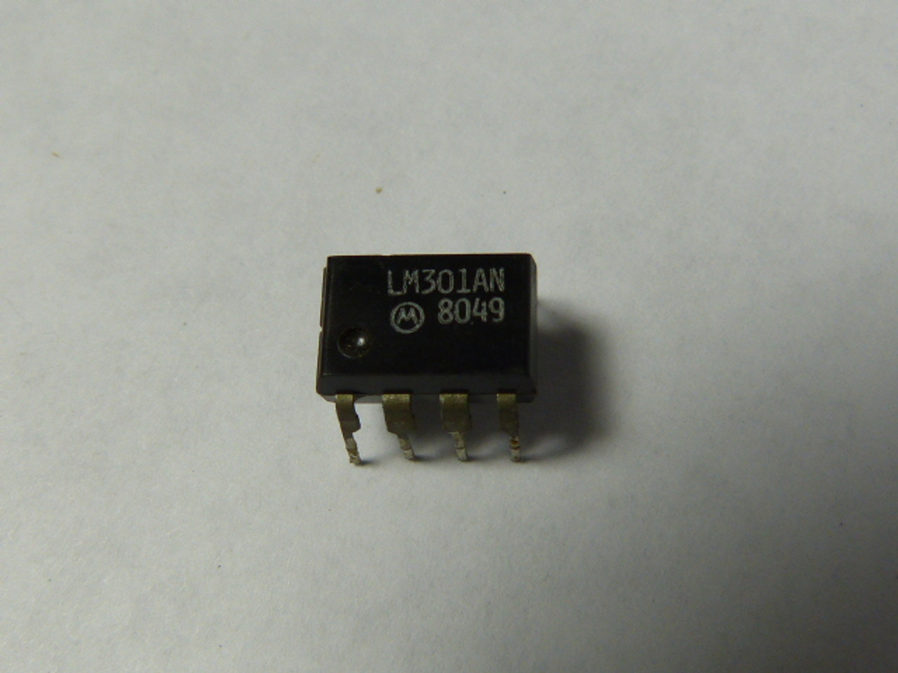 Motorola LM301AN 8Pin Standard DIP Integrated Circuit Chip USED