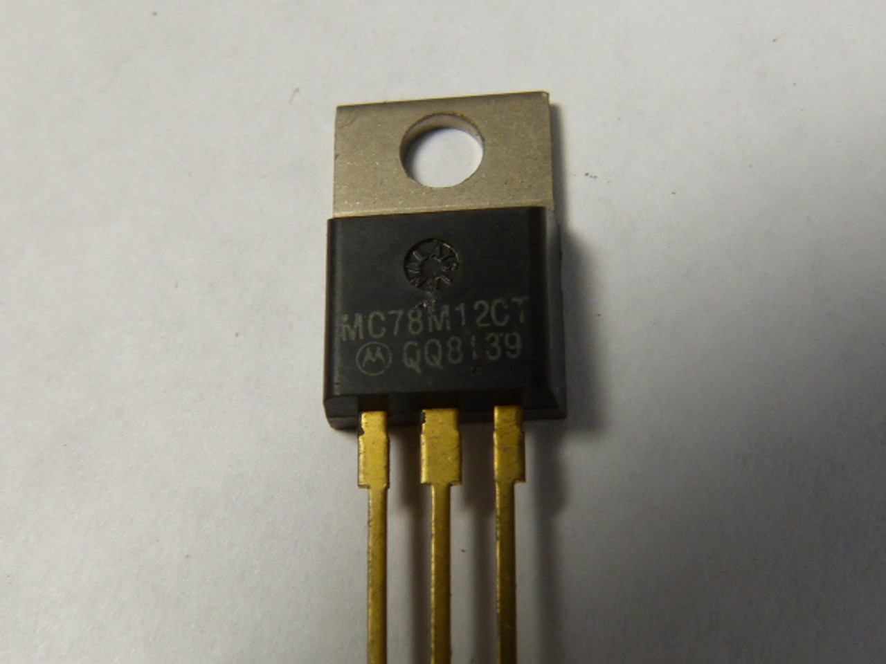 Motorola MC78M12CT Voltage Regulator NOP