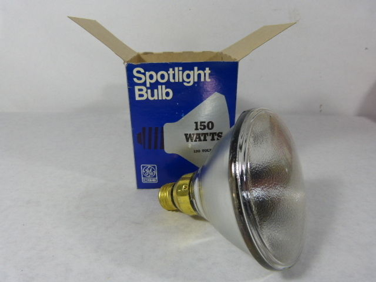 General Electric 52-5481-0 Spotlight Bulb 150W ! NEW !