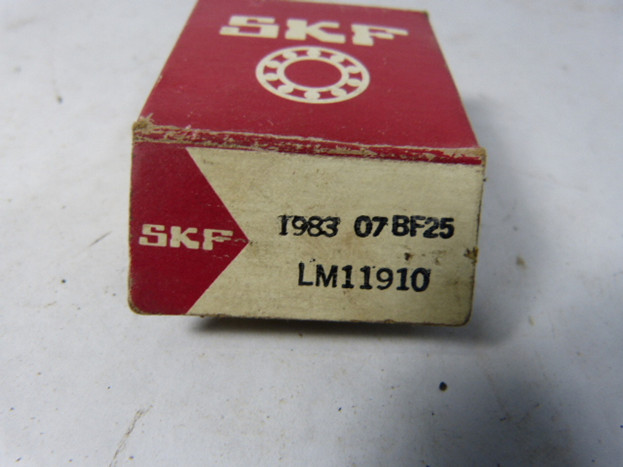 SKF LM11910 Tapered Roller Bearing ! NEW !