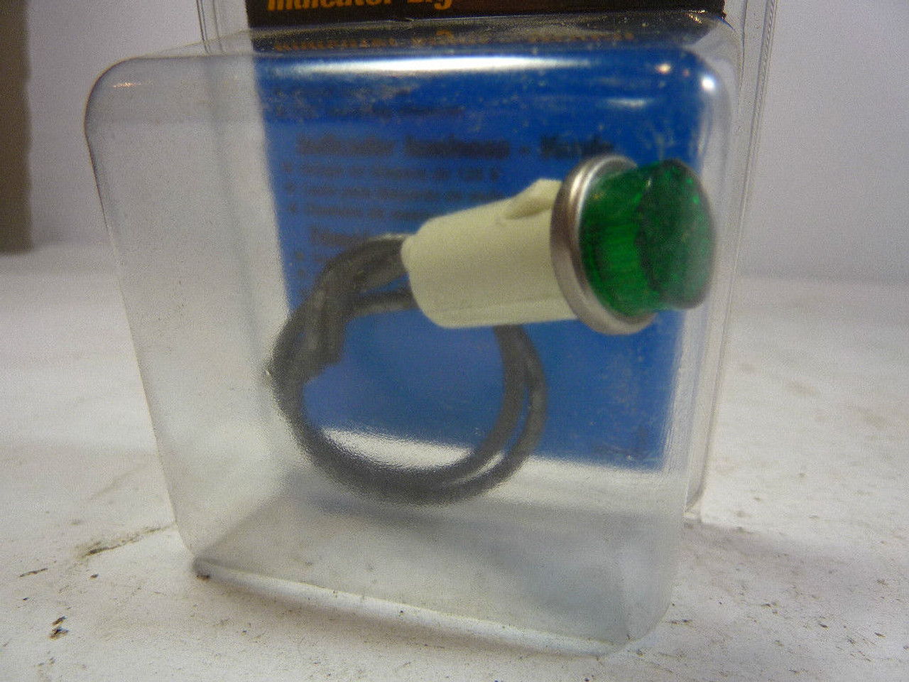 Ideal 777211 Indicator Lamp 125V Green ! NEW !