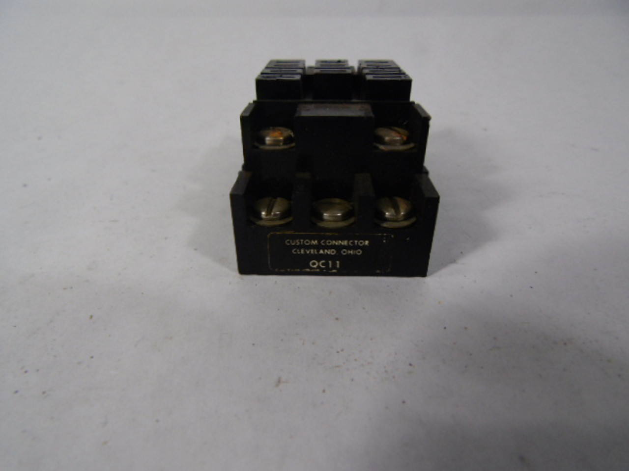 Custom Connector QC11 Socket Relay Base 10Amps 300Volts USED