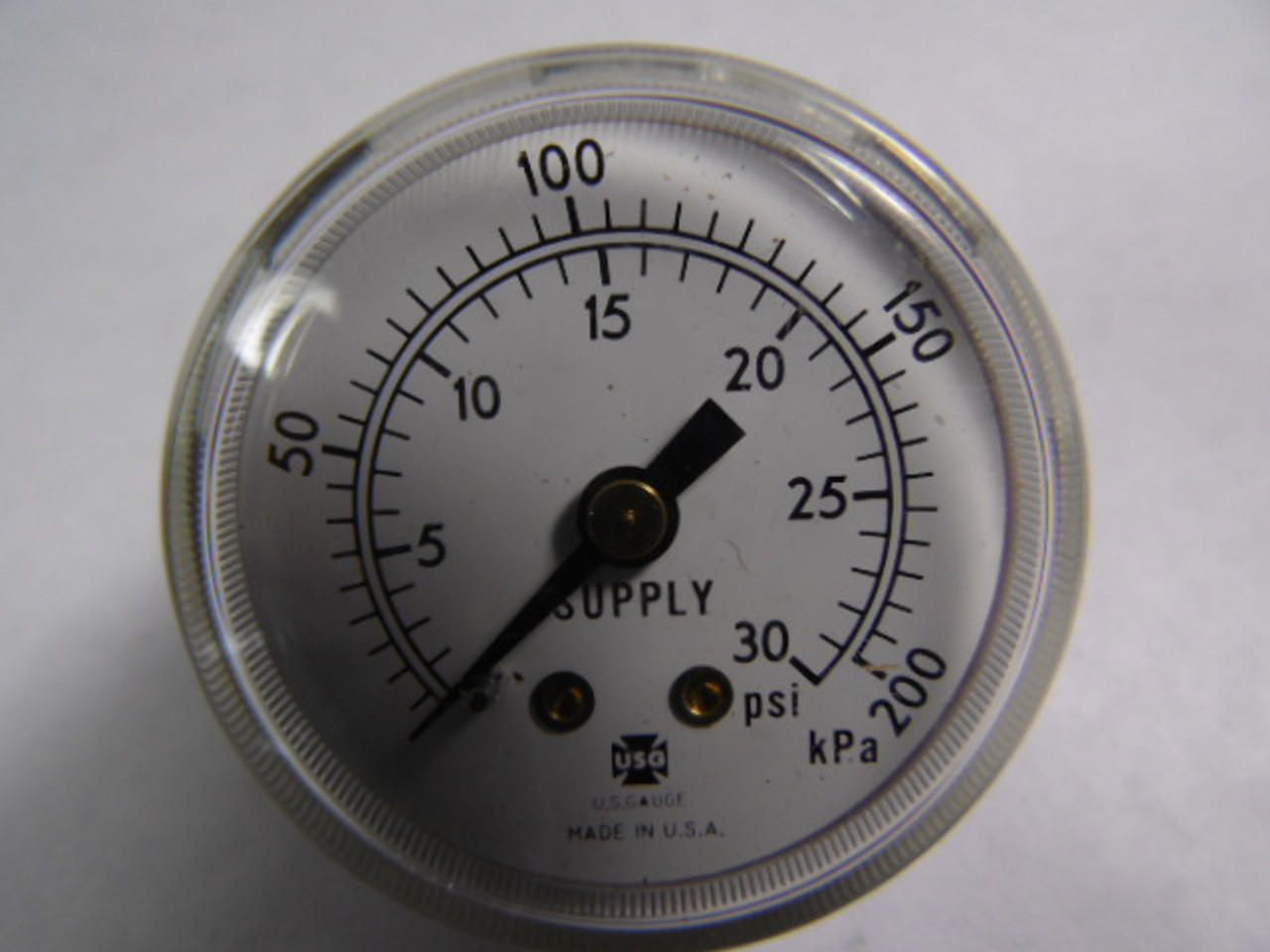 US Gauge SUPPLY Pressure Gauge 0-30psi 0-200kPa USED