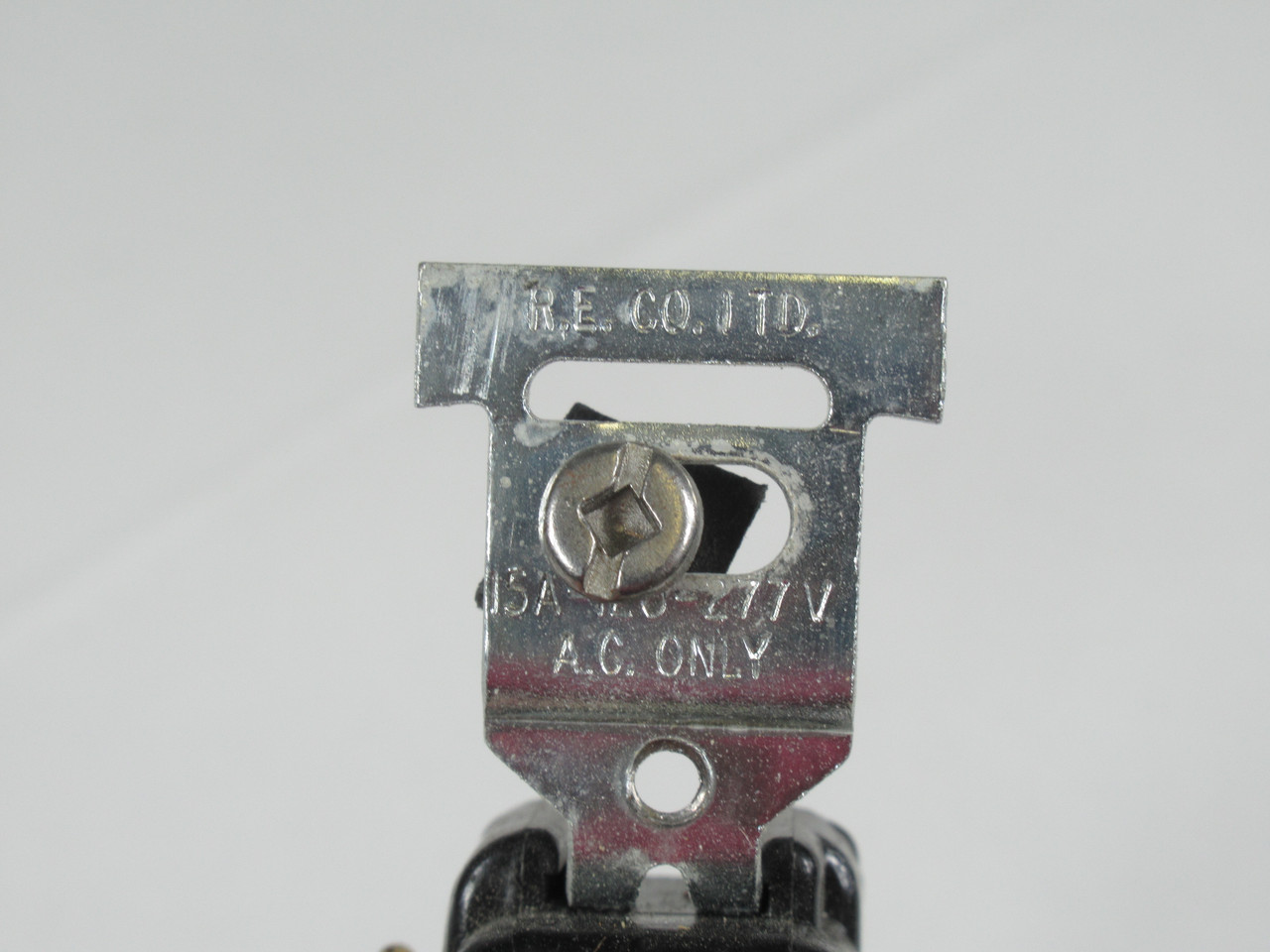 Renfrew C1101-1 Quiet AC Rocker Switch Ivory Bakelite 15A 120-277V 10-Pk NEW