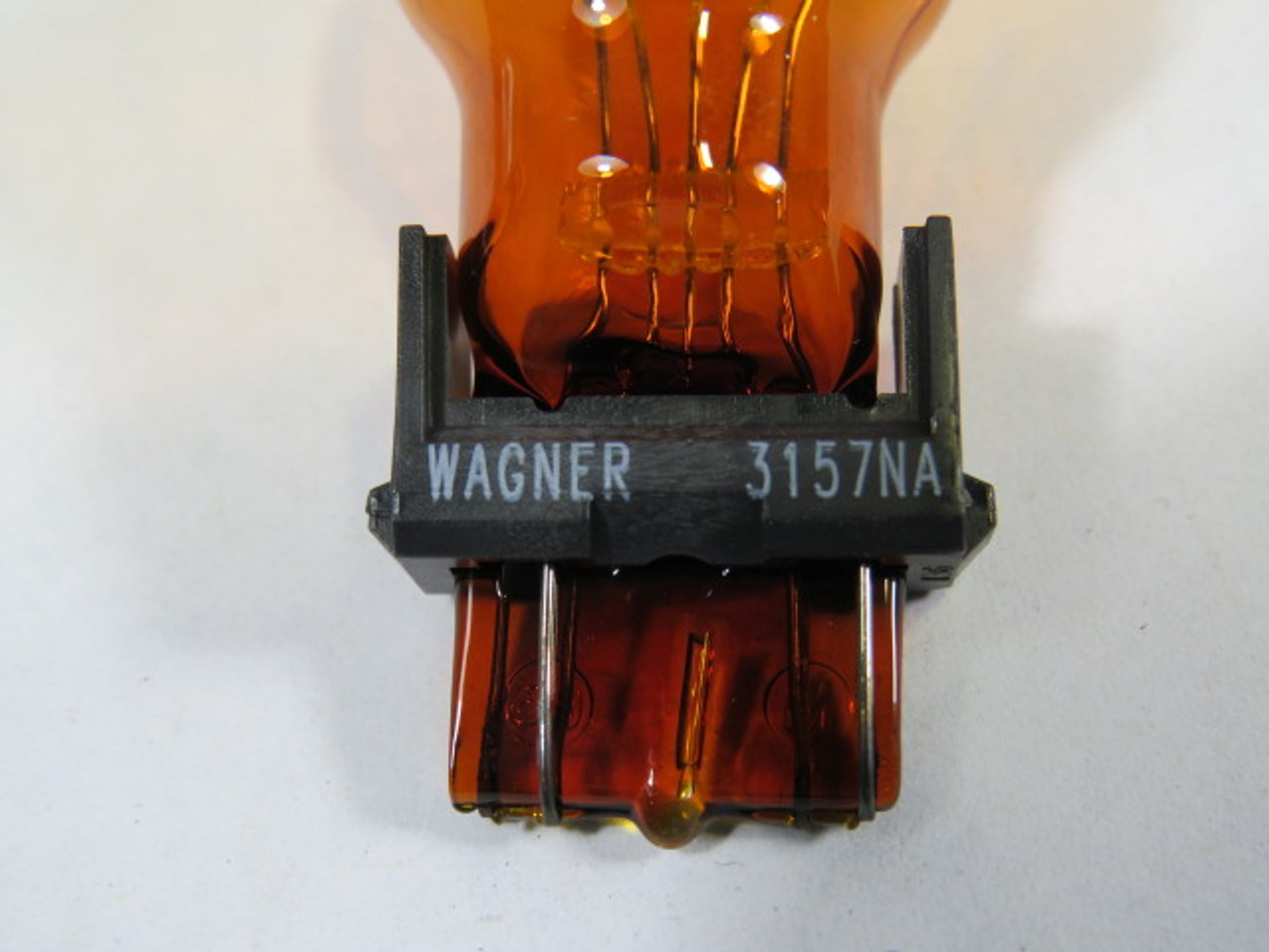 General Electric 3157NA Miniature Incandescent Bulb 12V Lot of 12 ! NOP !