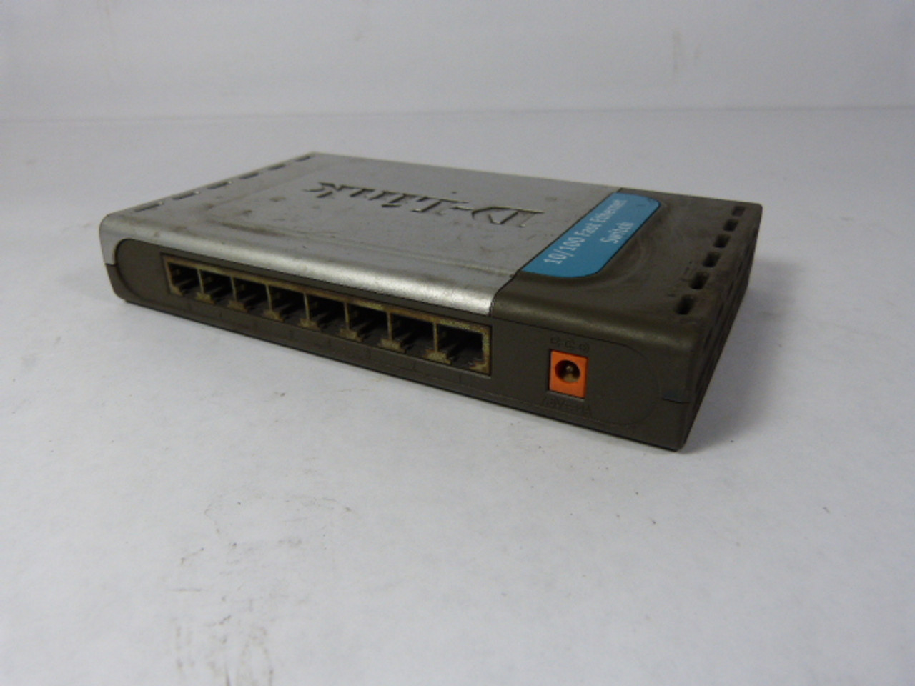 D-Link CSS8+A...H4 DSS-8+ Ethernet Switch 8 Port Ver. H4 10/100 USED