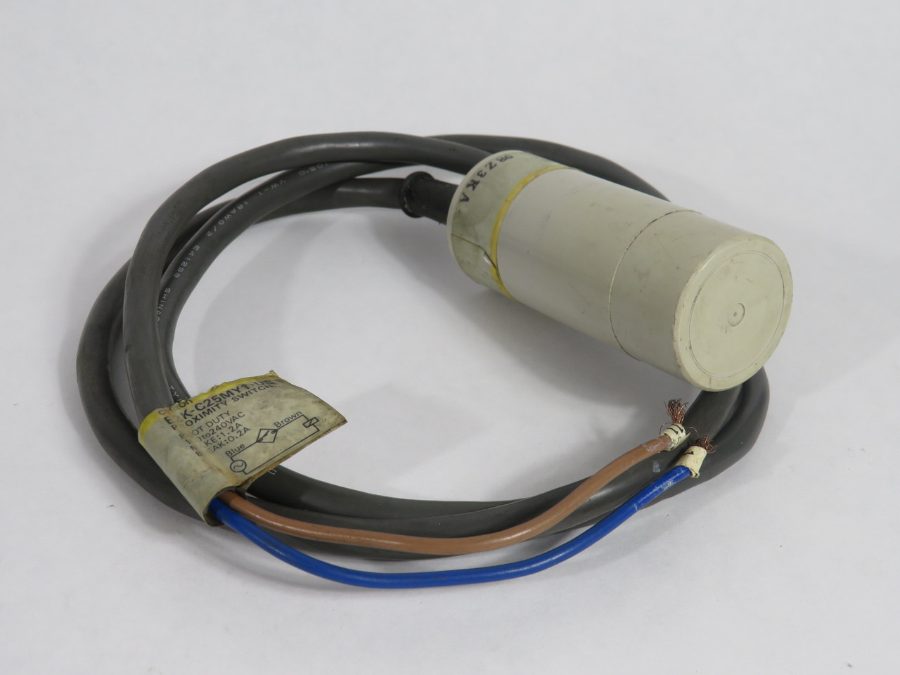 Omron E2K-C25MY1-US Capacitive Proximity Sensor 100-240V 1.2A 45" CUT CABLE USED