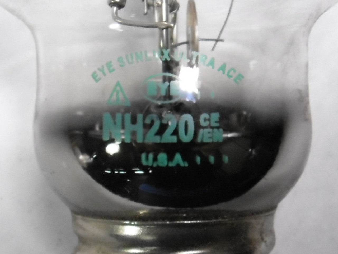 Eye Lighting NH220 Sunlux Ace Bulb 220W NEW