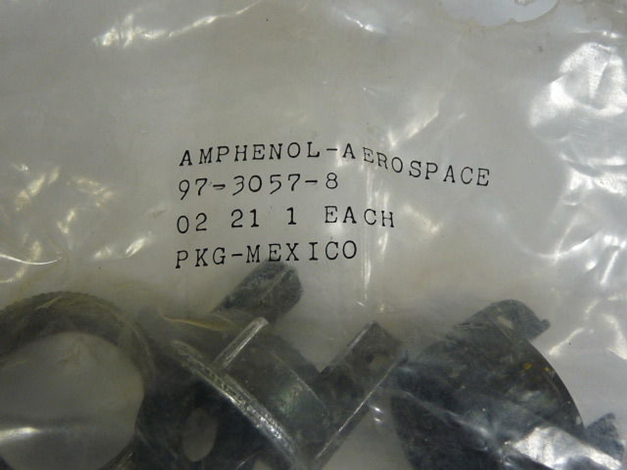 Amphenol 97-3057-8 Cable Gland Clamp for 97 Series Circular Connectors ! NEW !
