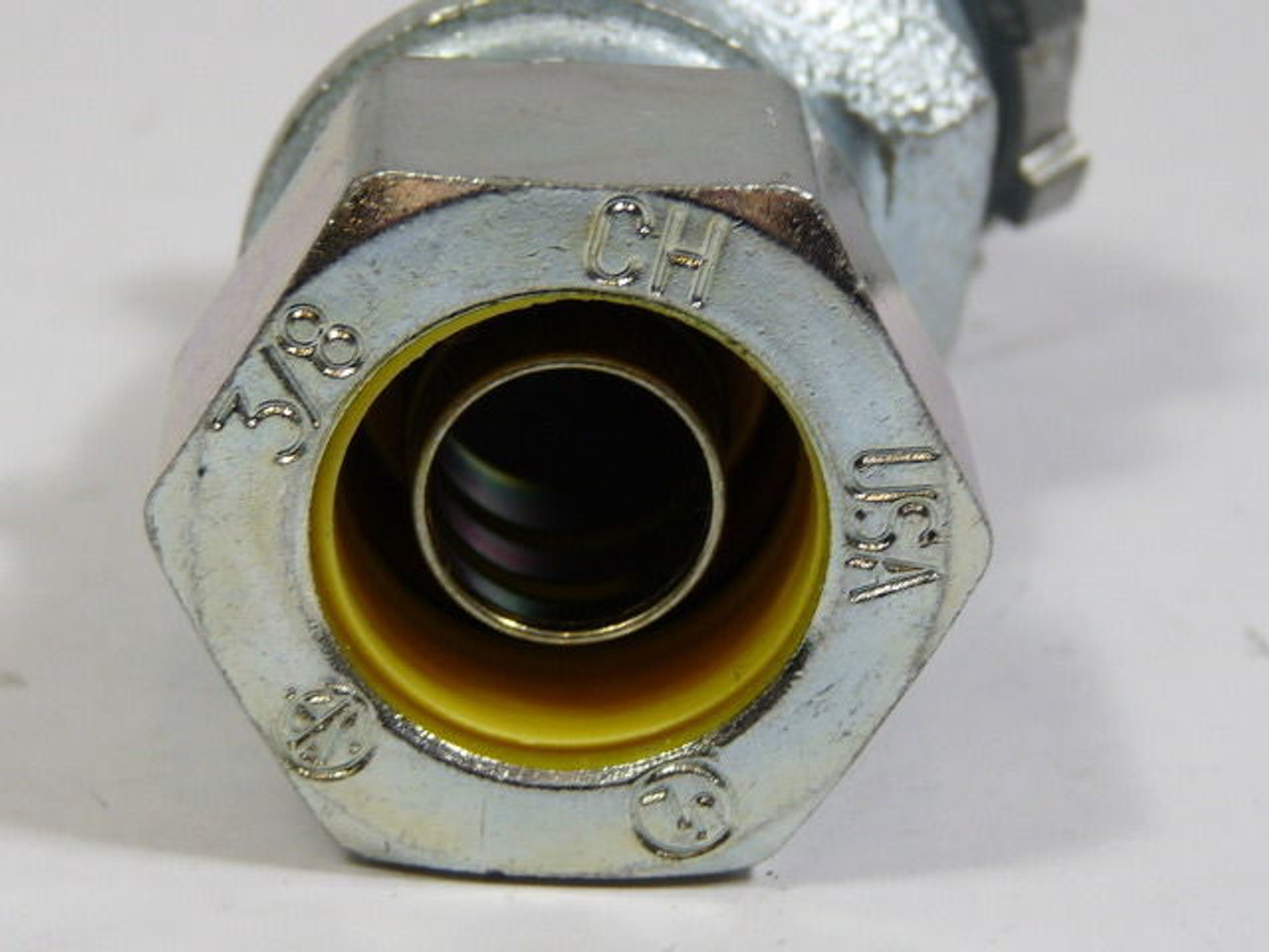 Crouse-Hinds CH-3/8 Conduit Connectors 90 Degrees USED