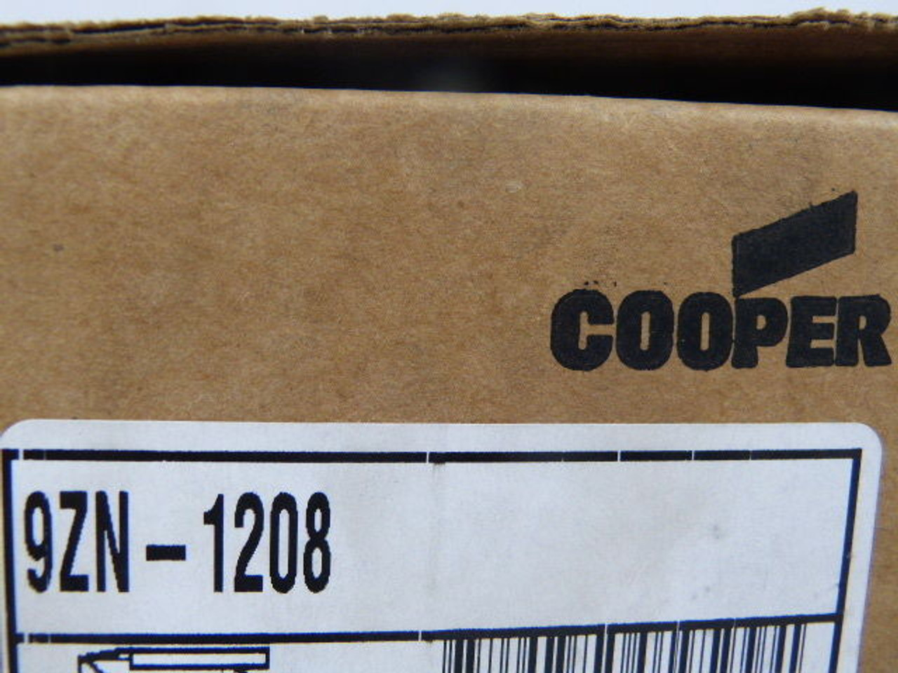 Cooper 9ZN-1208 Comb Clamp Hold Down ! NEW !