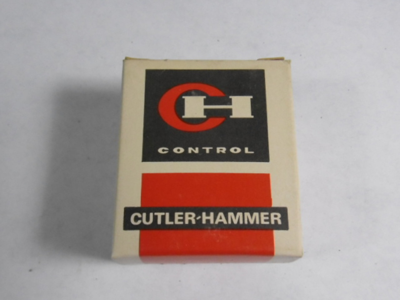 Cutler-Hammer 10250T-C5 Clear Plastic Lens ! NEW !