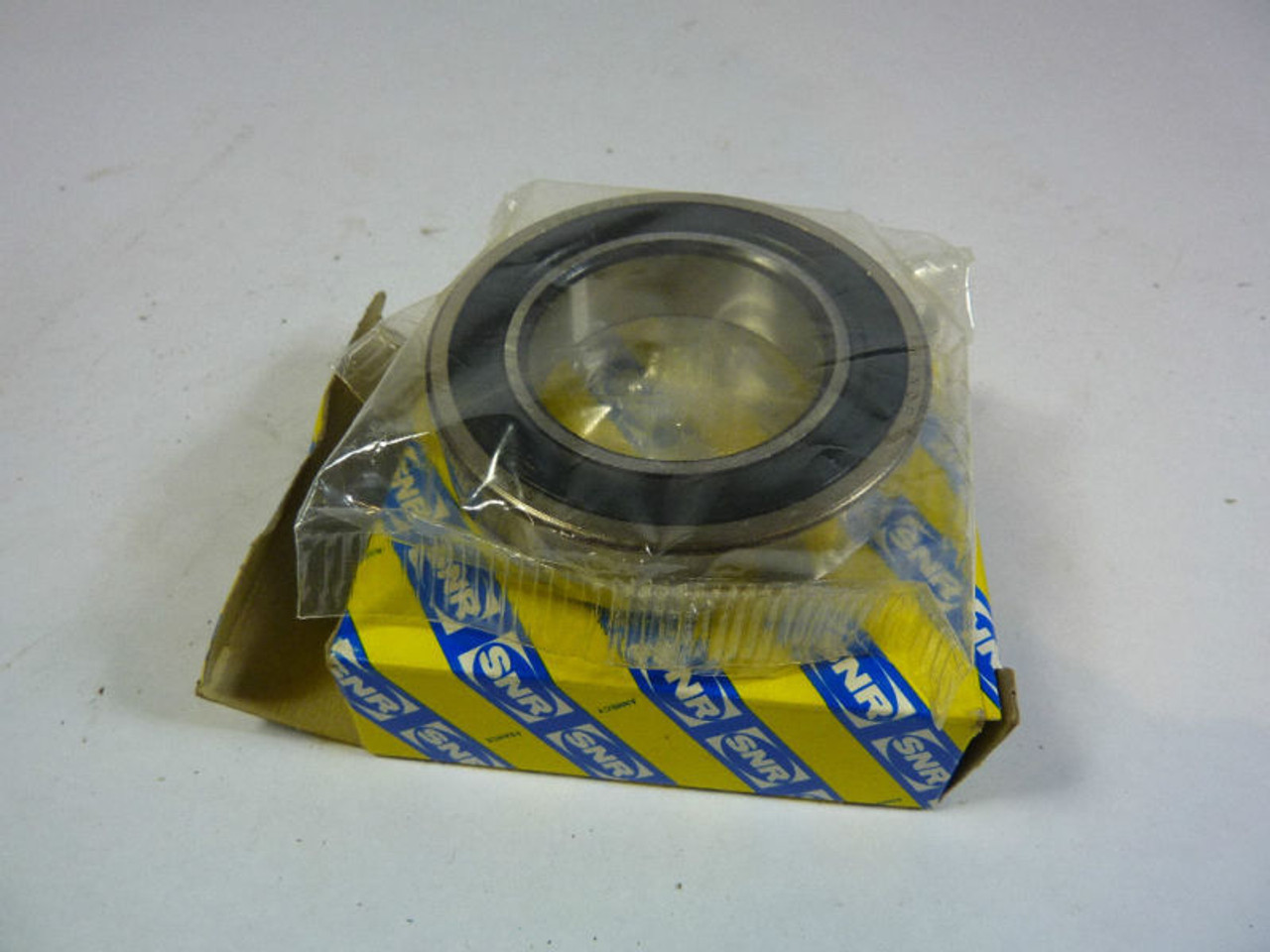 SNR 6008.EEJ30 Ball Bearing Sealed ! NEW !