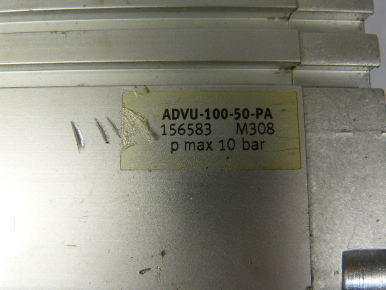 Festo ADVU-100-50-P-A 156583 Pneumatic Cylinder 10Bar USED