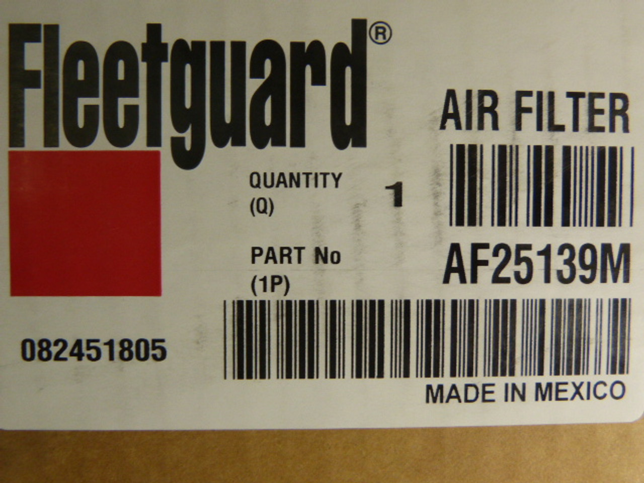 Fleet Guard AF25139M Air Filter ! NEW !