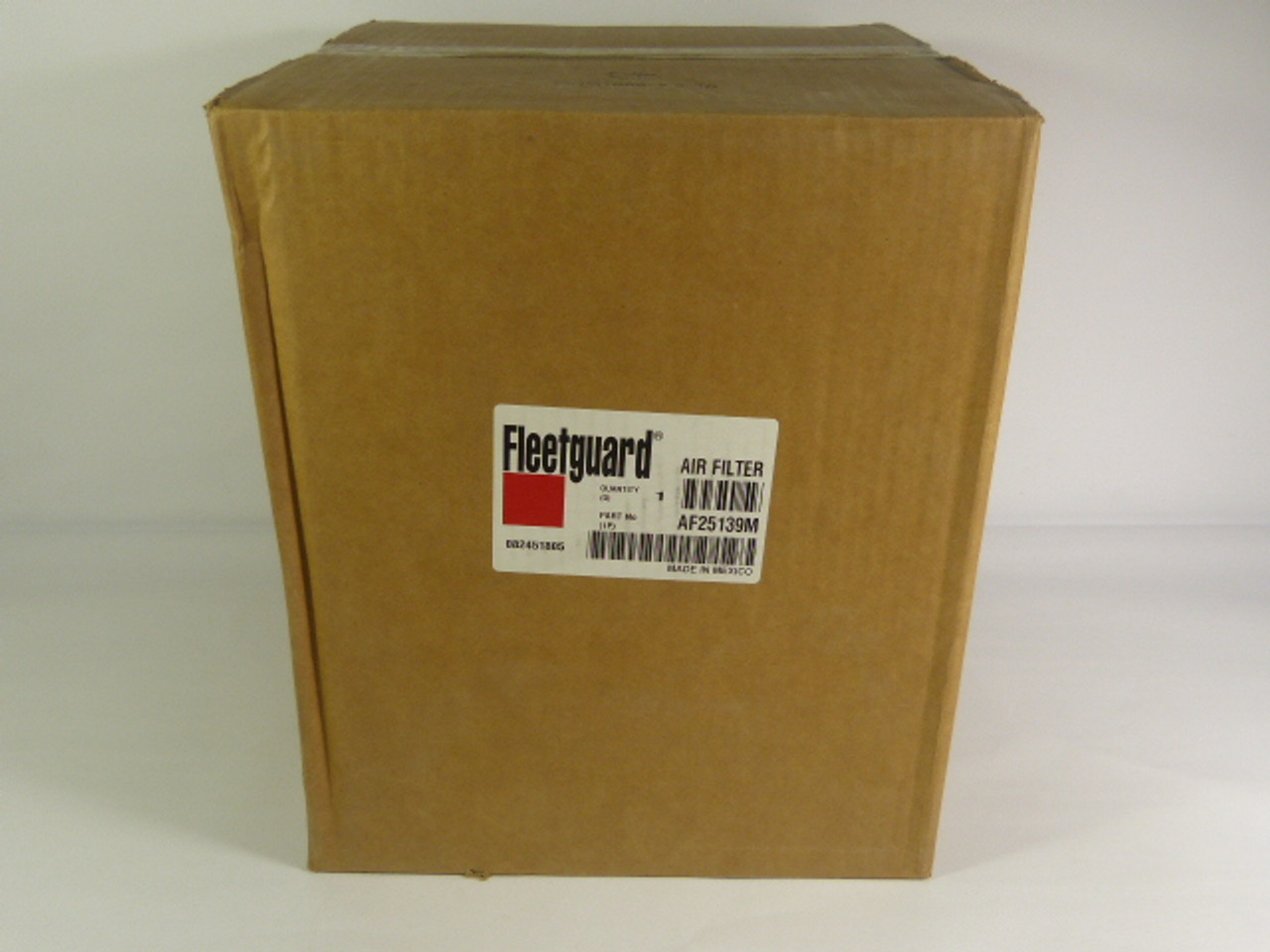 Fleet Guard AF25139M Air Filter ! NEW !