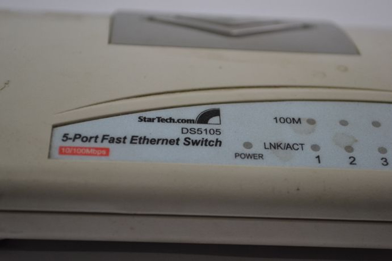 StarTech DS5105 5-Port Ethernet Switch 0.5A 12VAC USED