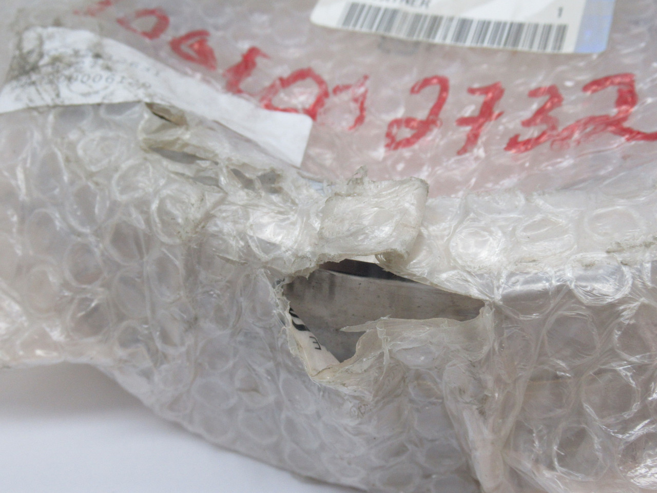 Komatsu 56C-22-12631 Retainer RIPPED BAG ! NWB !