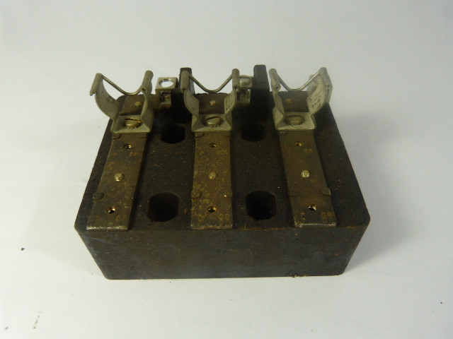Square D C30015-006 Fuse Holder 30A 600V 3P SHELF WEAR USED