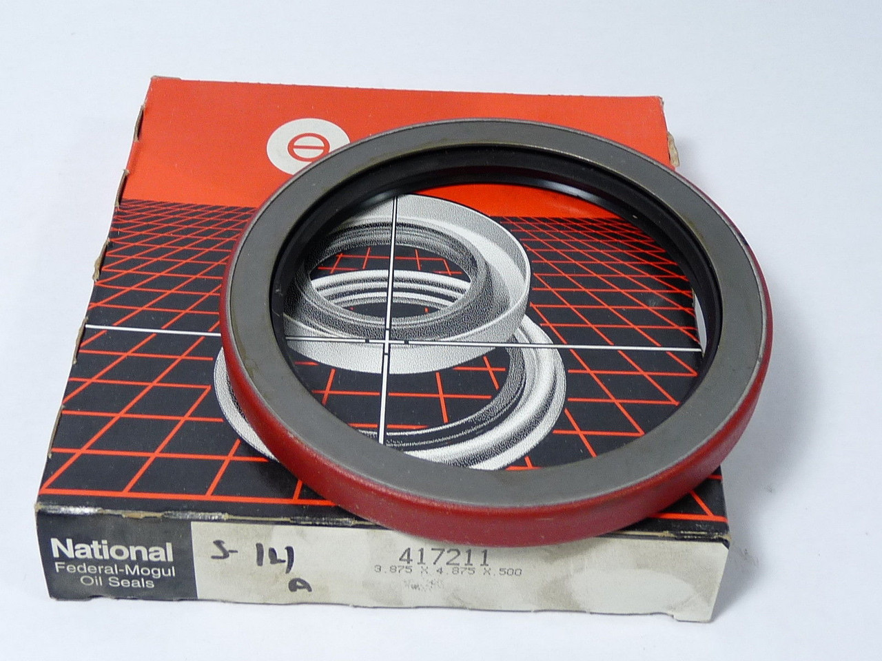 National 417211 Dual Lip Spring Loaded Oil Seal 1/2" Width ! NEW !