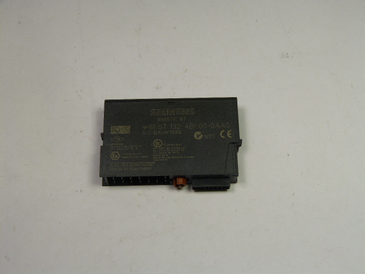 Siemens 6ES7-132-4BF00-0AA0 Output Module 24 VDC .5 A USED