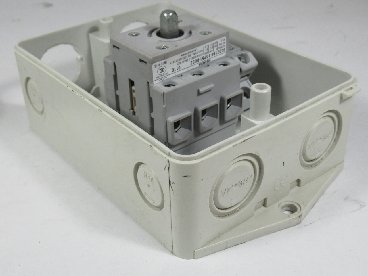 Siemens 3LD2164-1GP51-0US2 Enclosed Disconnect Switch 25A 9.5kW 3P C/W Aux USED