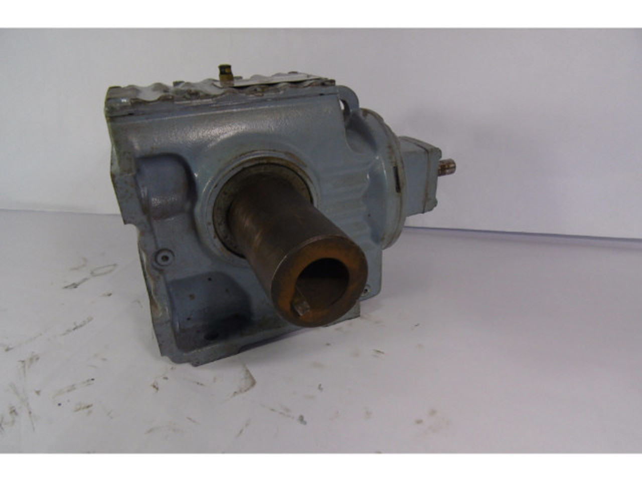 Sew-Eurodrive S67AD2 Gear Reducer 121.33:1 Ratio USED