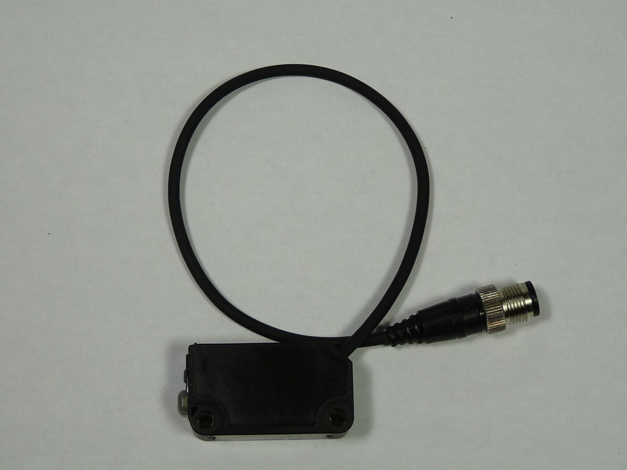 Keyence Corp PZ-V73P Photoelectric Sensor 4 Pin 12-24VDC USED
