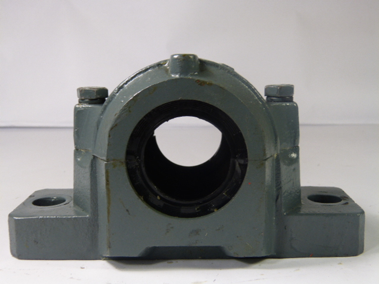 Generic SNH510-608 Pillow Block Bearing Housing USED